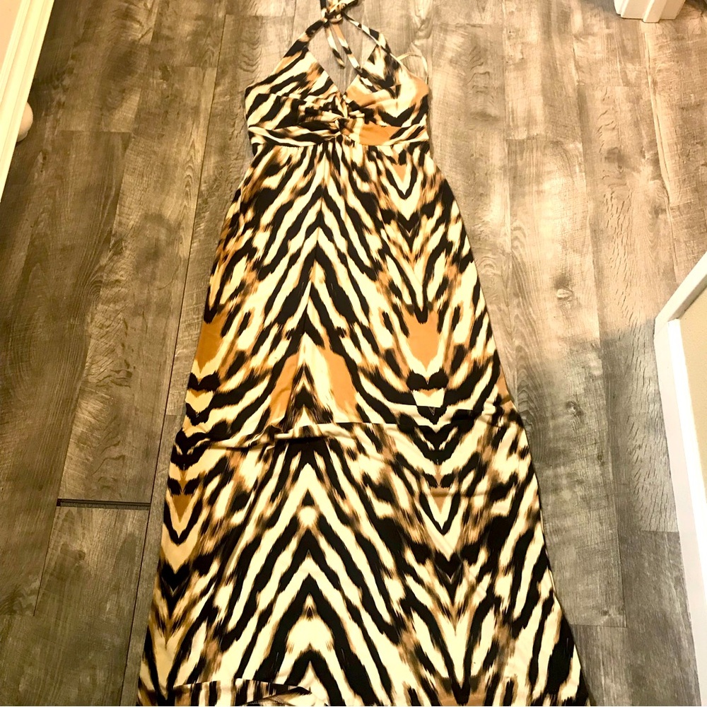 New York & Company stretch long maxi-dress- size Medium. Good condition